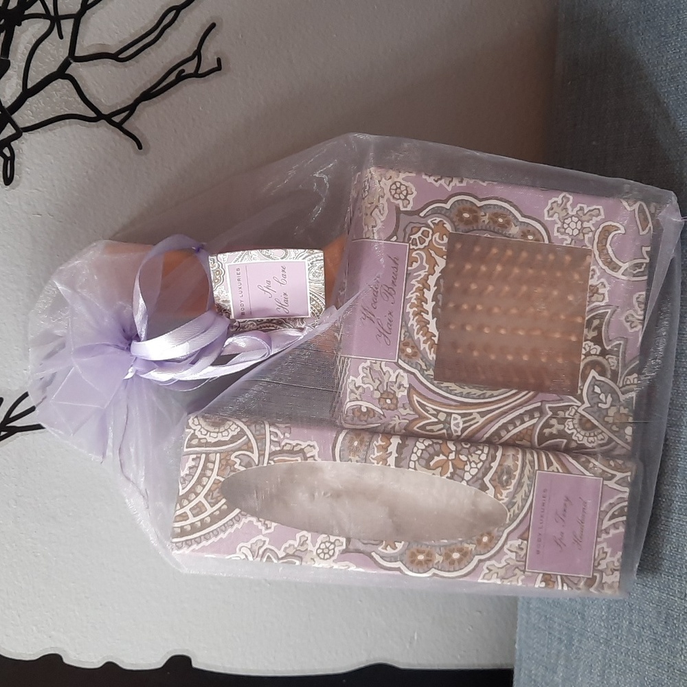 Spa Bath Collection Gift Set Terry Headband Wooden Paddle Hair Brush NWT Purple